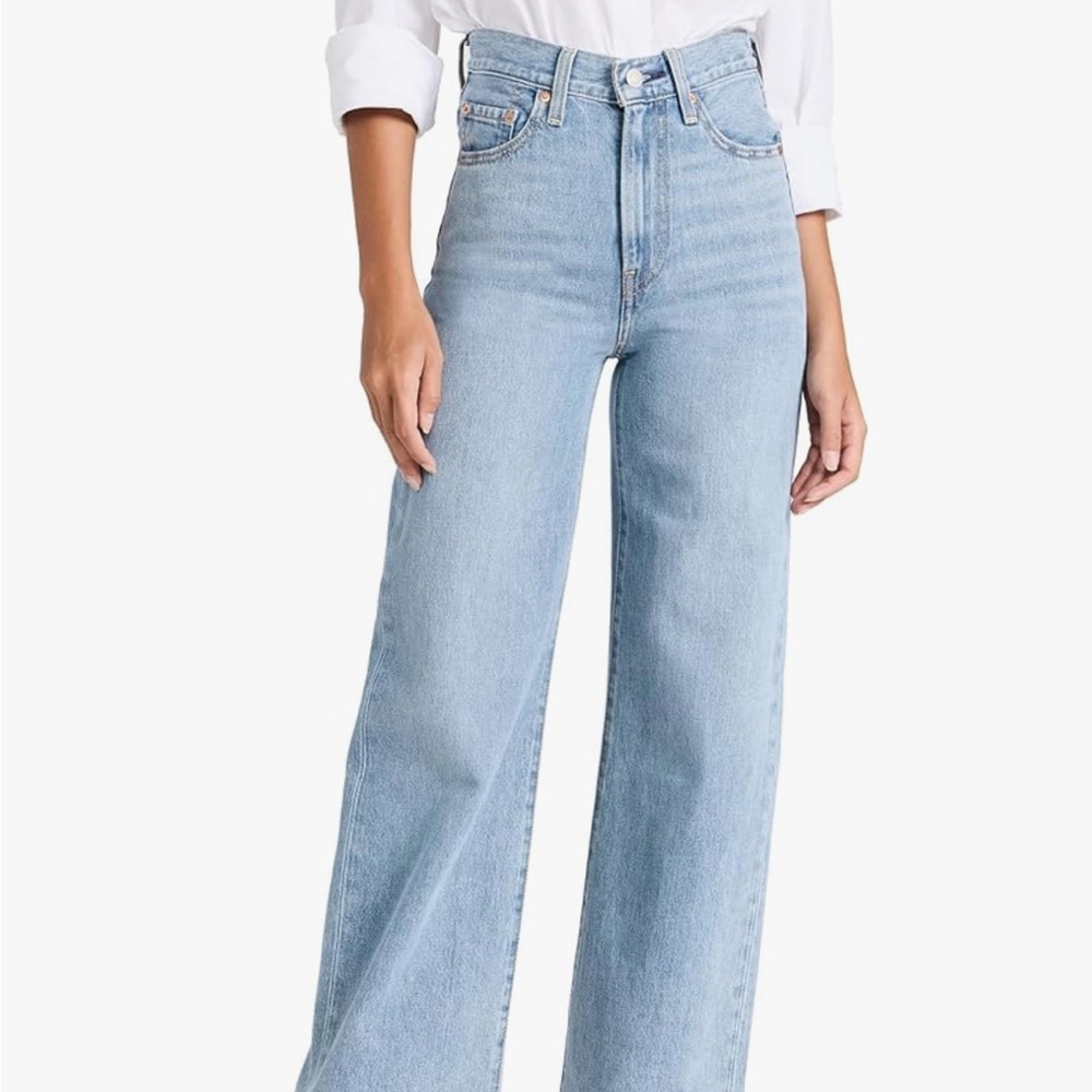 Levi's High Rise Wide Leg Jean